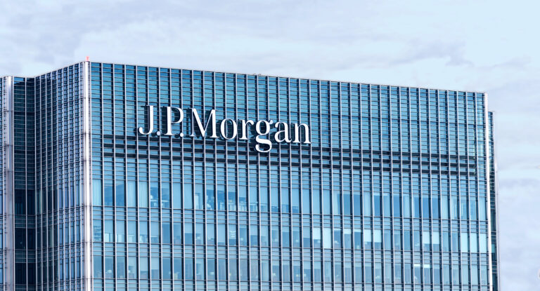 JP Morgan Is Hiring